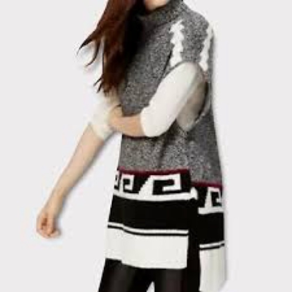 Loft XS/S Oversized Aztec Geo Print Tunic/Poncho Blanket Sweater Black Cream